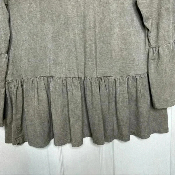 Dee  Elle Peplum Boho Top Ruffles Brownish Grey Size Small - Picture 15 of 16
